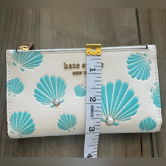 KATE SPADE | Morgan Seashell Wallet 🐚 - Picture 7 of 12